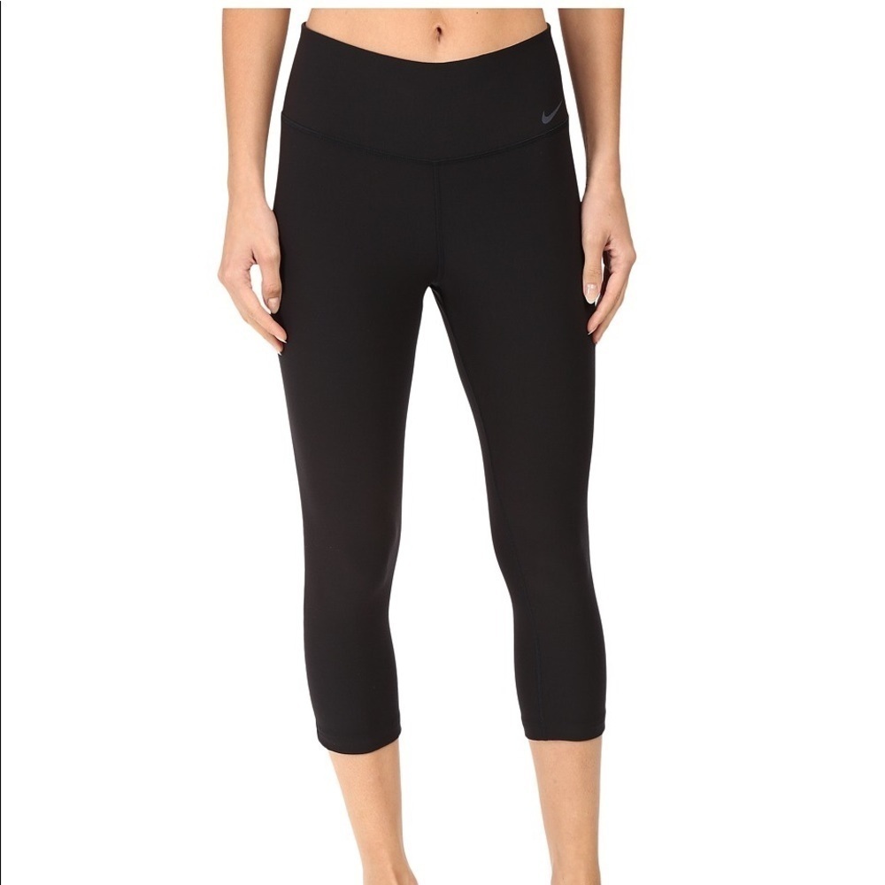 Nike Legend Dri-fit Active Capri Leggings